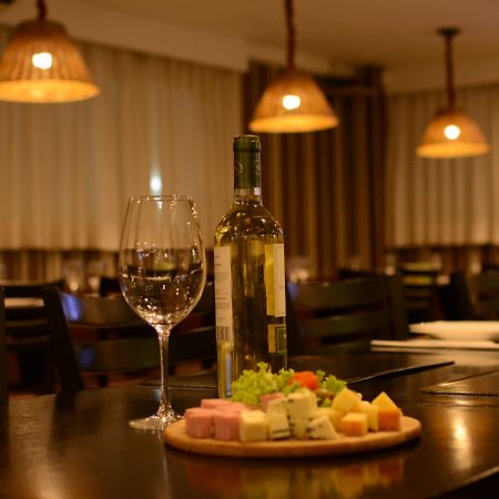 Hotel Anahi จาบัวเทา โดส กัวราราเปส ภายนอก รูปภาพ