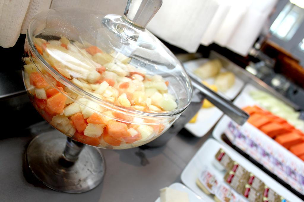 Hotel Anahi จาบัวเทา โดส กัวราราเปส ภายนอก รูปภาพ